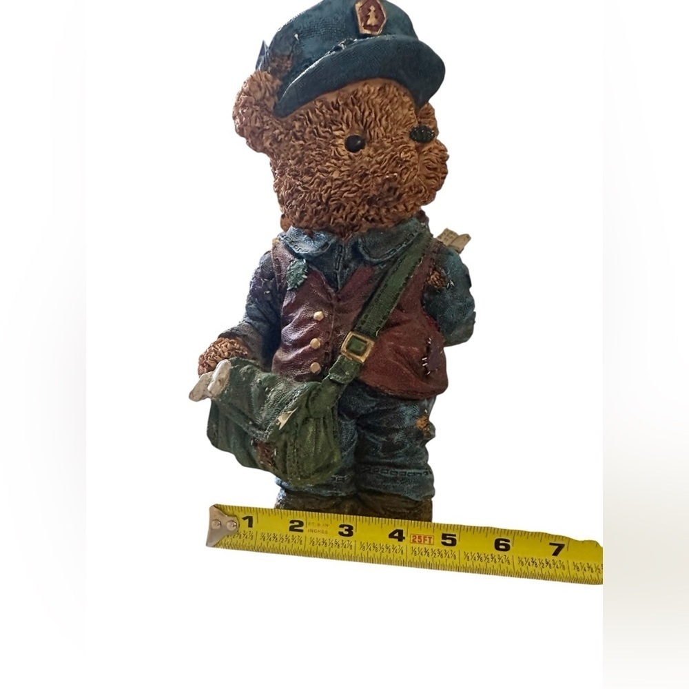 Ceramic Teddy Bear Postman Figurine​​​ - Picture 8 of 9